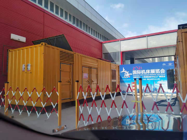 同江发电车出租-发电机无电压或电压太低怎么办？